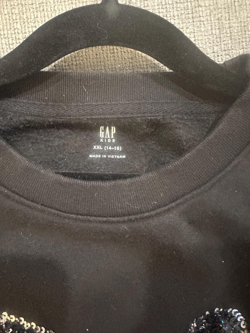 Mash up flannel sweat with sequence