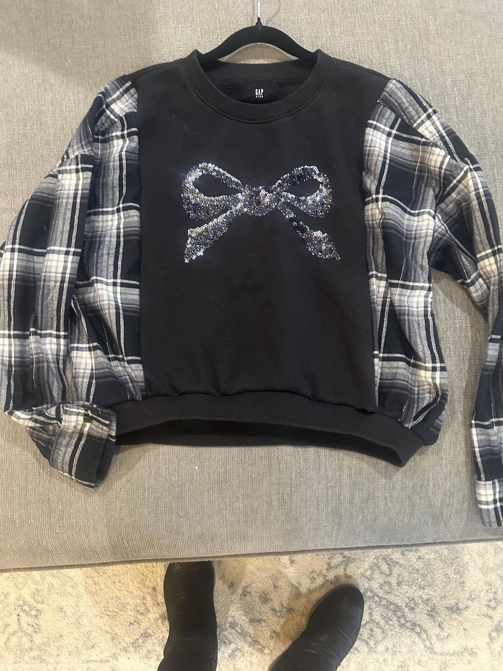 Mash up flannel sweat with sequence